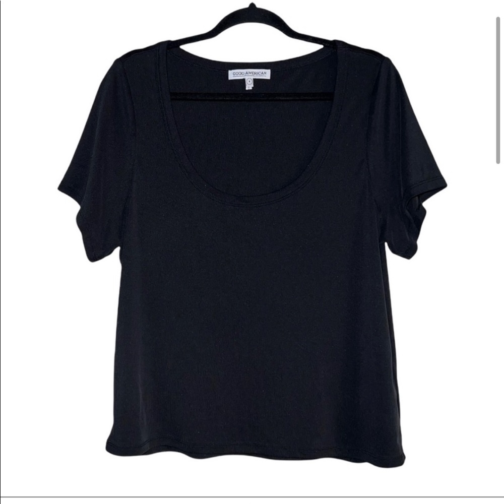 Good American Ribbed Scoop Neck Top. Black. Small, 4